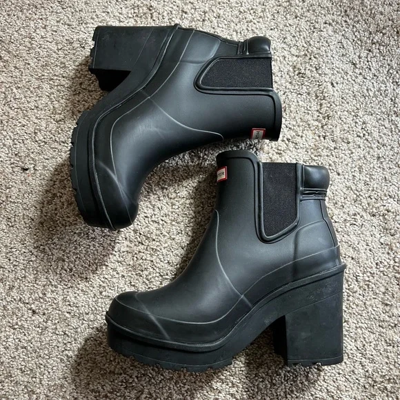 HunterBlock Heel in Black - 7/EU38